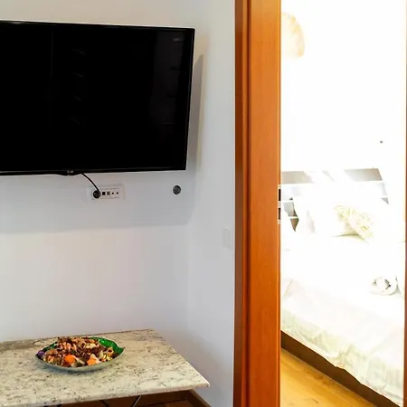 5* House With View. 4 Parking Places Vilă